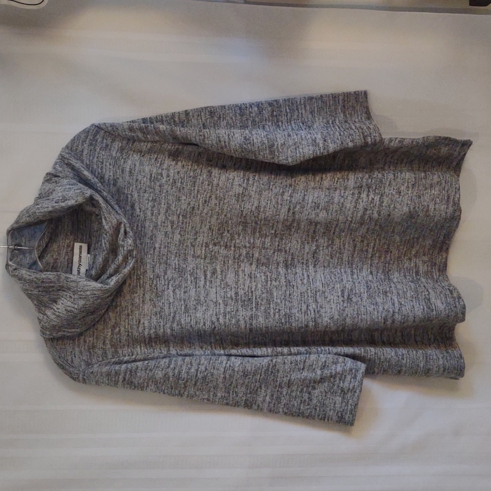 Kathy Daniels women's Gray XL pullover cowl neck shirt